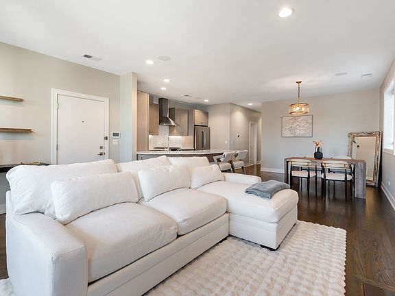 3rd image of 3140 N Elston Ave #2N