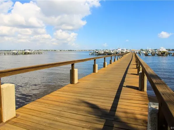 150 SE Four Winds Dr APT 304, Stuart, FL 34996