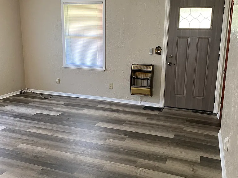 506 Velma St — Photo 5