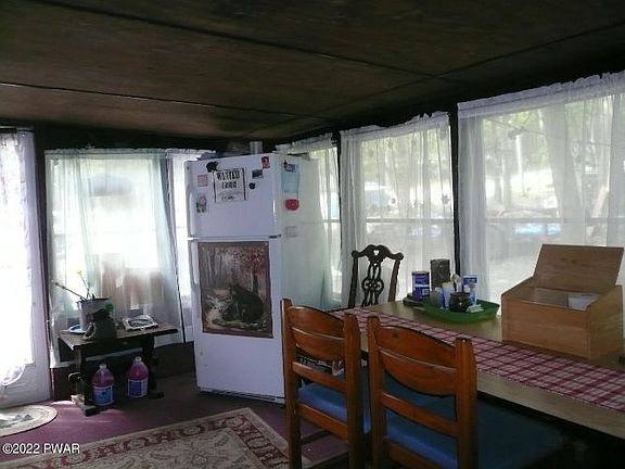 4th image of 4722 Crow Ln