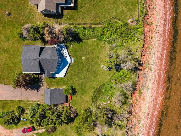 3rd image of 309 Eagles Path Ln