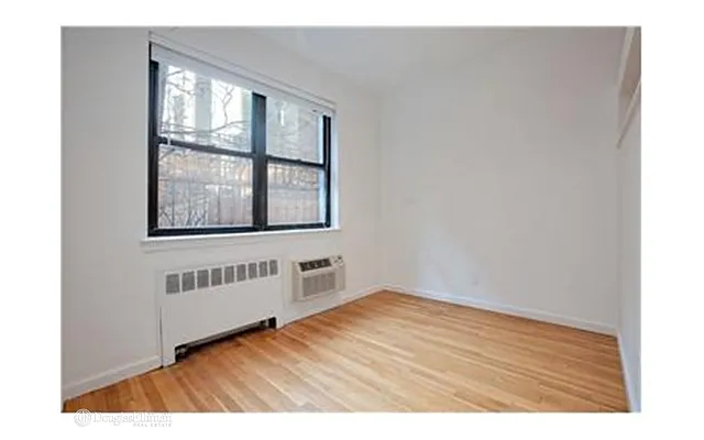 Rented by Douglas Elliman | media 13