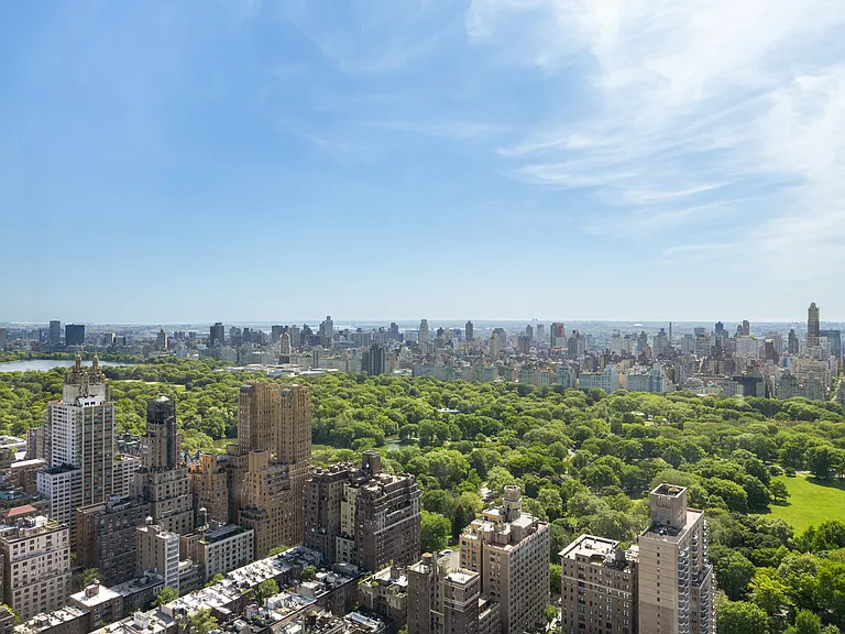 101 W 67th St #Penthouse 2B — Photo 12