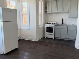 3 Silver Pl, Boston, MA