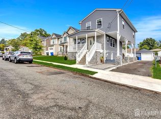 218 Church St, Woodbridge, NJ 07095