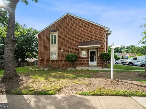 13333 Fones Pl, Herndon, VA 20170