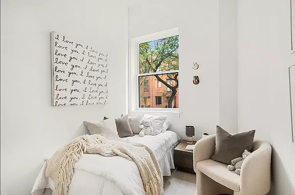 Rented by Douglas Elliman | media 29