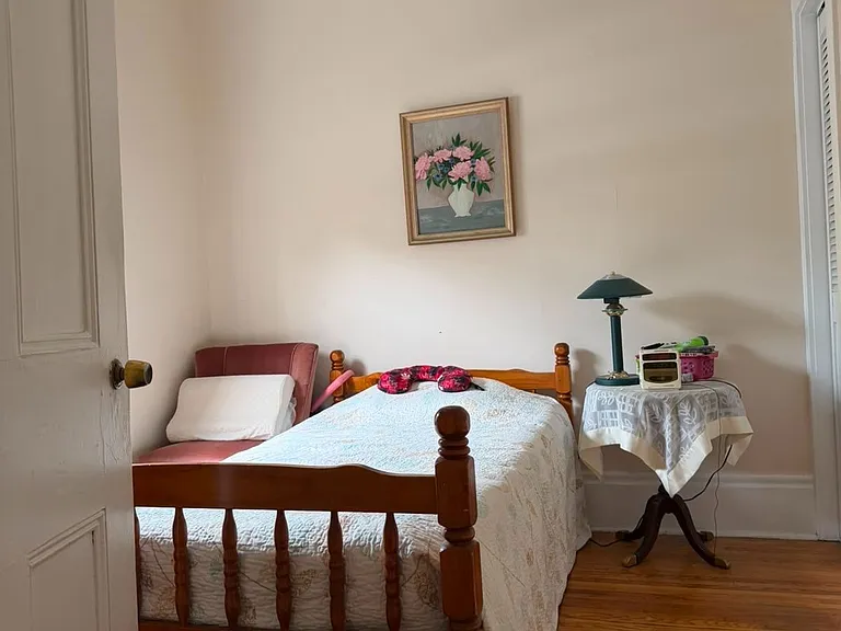 52 Wellington St S #1 — Photo 11