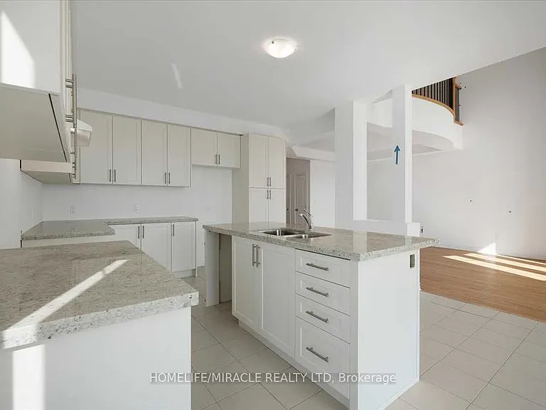 140 Country Club Dr — Photo 9