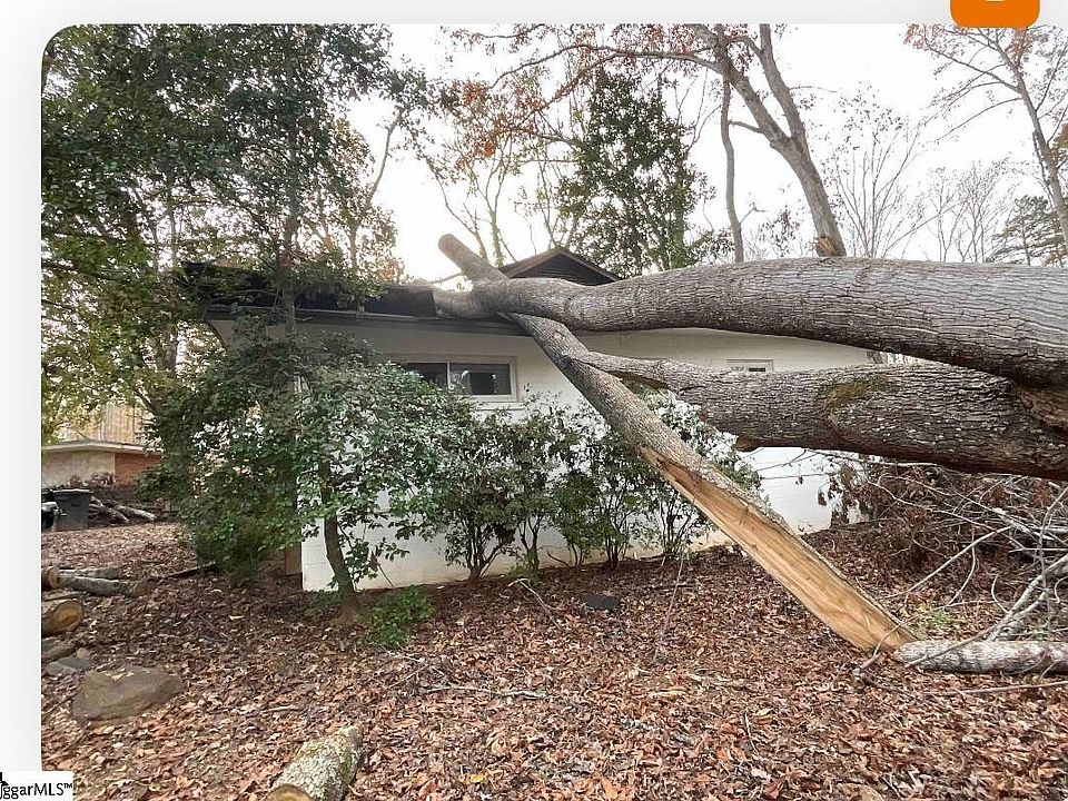 2nd image of 190 Ballard Hill Rd