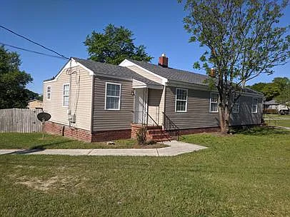 628 Crestlyn Dr — Photo 1