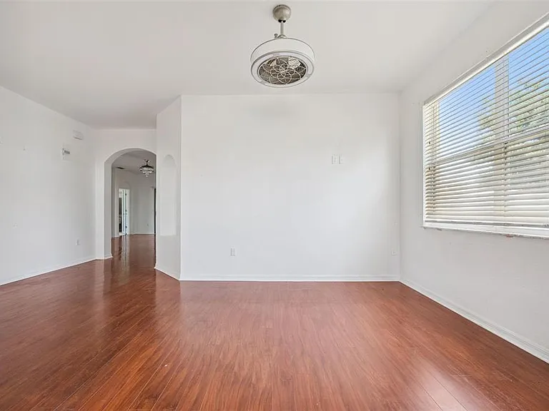 7055 Heatherbrook Dr — Photo 8