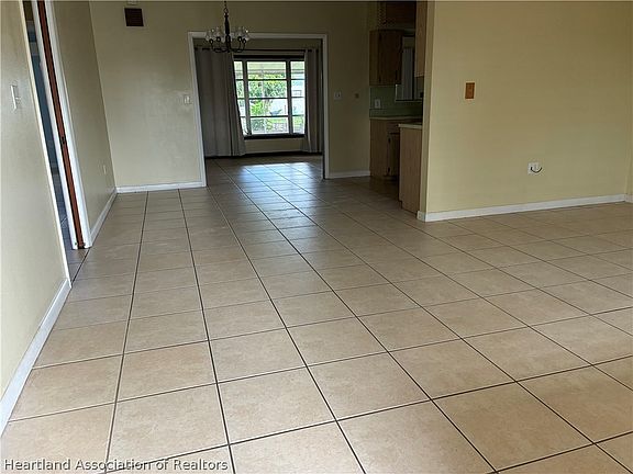 5th image of 1236 Shamrock Dr