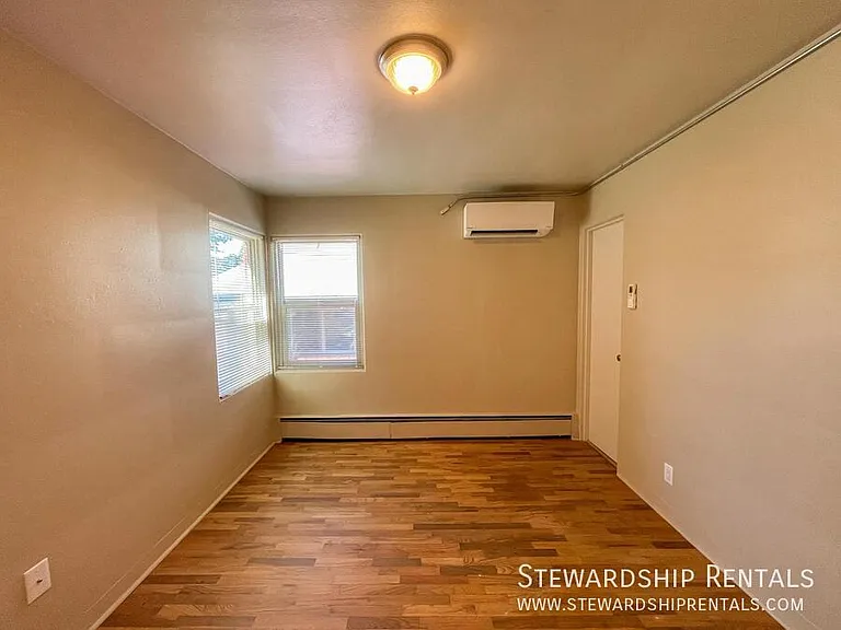 942 E 18th Ave #5 — Photo 11