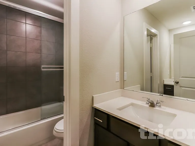 2431 Cohorn Trl — Photo 14