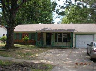 724 N 18th St, West Memphis, AR 72301