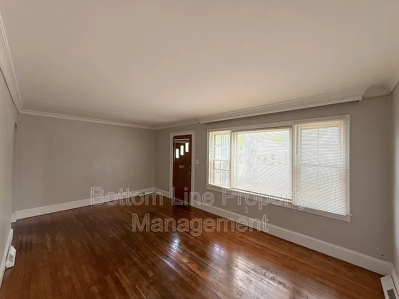 Building Photo - 4424 Hovis Rd