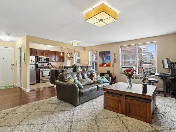 65-45 Yellowstone Blvd #6G, Forest Hills, NY 11375