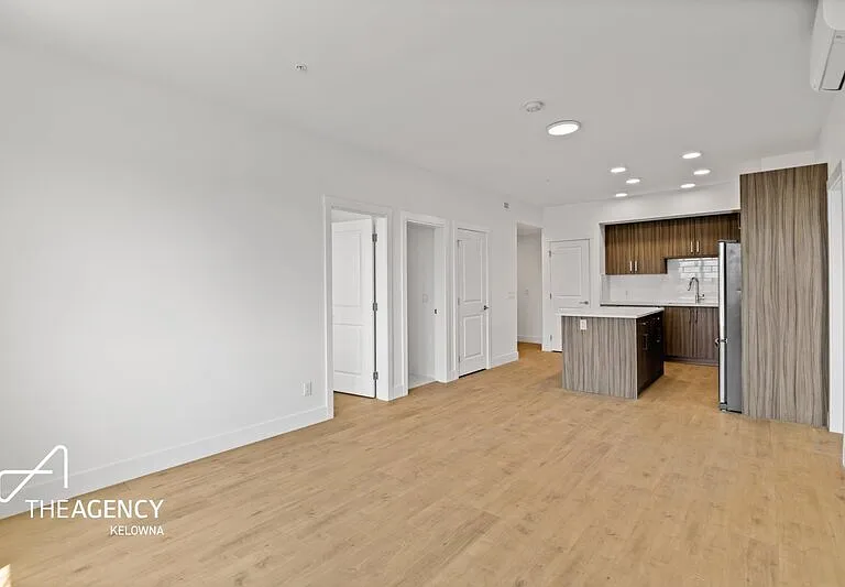 1036 Coronation Ave #307 — Photo 10