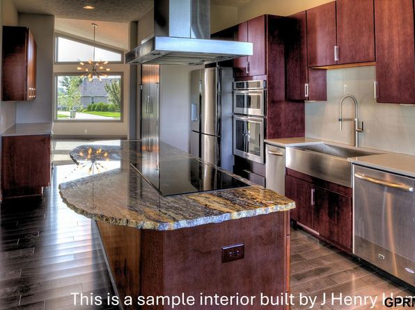 5930 N 209th St, Elkhorn, NE 68022