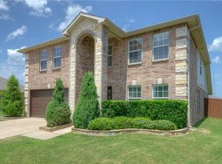 6604 Corral Ln, Denton, TX 76210