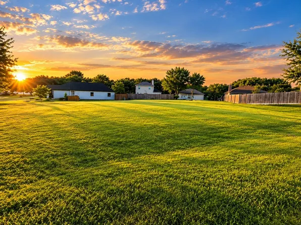 12283 View Cir, Willis, TX 77318