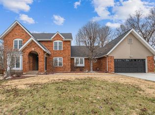 407 Savannah Ridge Dr, Saint Charles, MO 63303