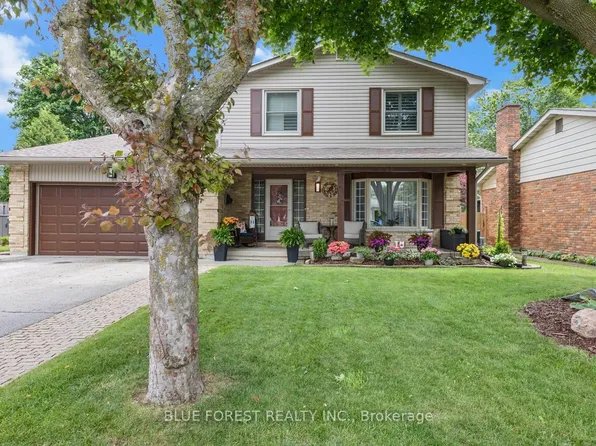 92 Salem Ct, London, ON N6K 1S9