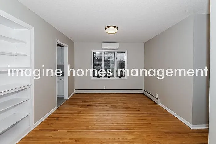 3 bed, 2.0 bath, 1832 sqft, $2,895 — Photo 4