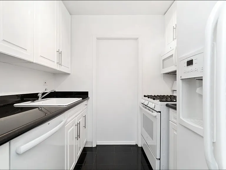 760 W End Ave #7F — Photo 2