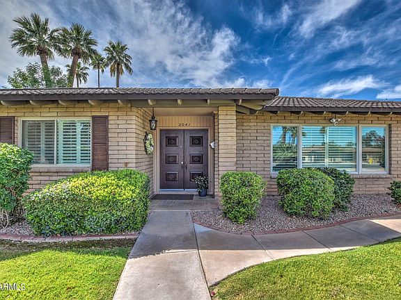 3rd image of 2041 E La Jolla Dr