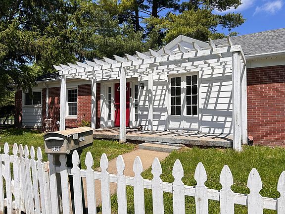 3rd image of 6401 Central Ave #1