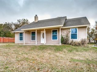 152 Avondale Ave, Azle, TX 76020