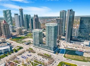 360 Square One Dr #1702, Mississauga, ON