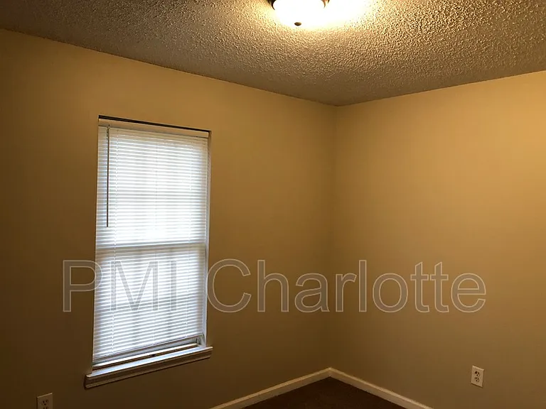 2519 Hickory Ave — Photo 10