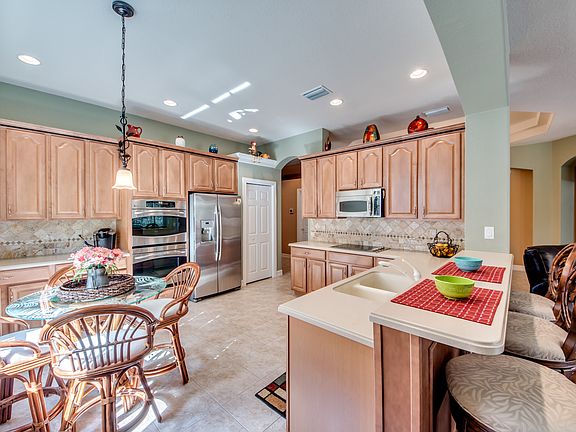 4th image of 9320 River Otter Dr