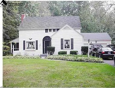 1st image of 21 Nepahwin Dr