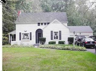 21 Nepahwin Dr, Eastlake, OH 44095