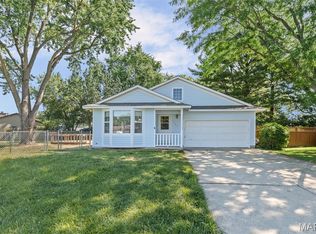 1520 Royal Oak Ct, O'Fallon, IL 62269