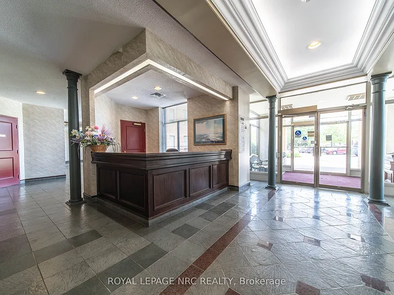 8111 Forest Glen Dr #418 — Photo 2