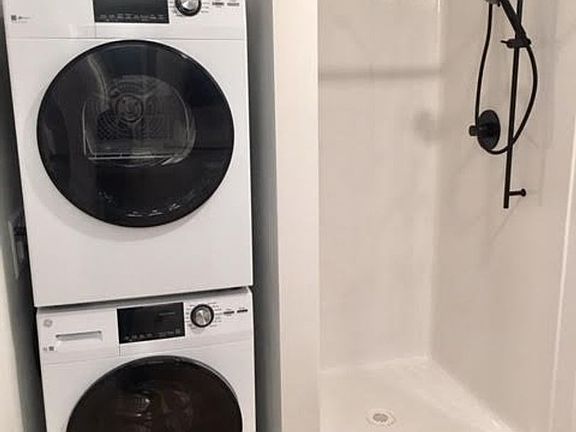 3rd image of 838 NE 66th St #404