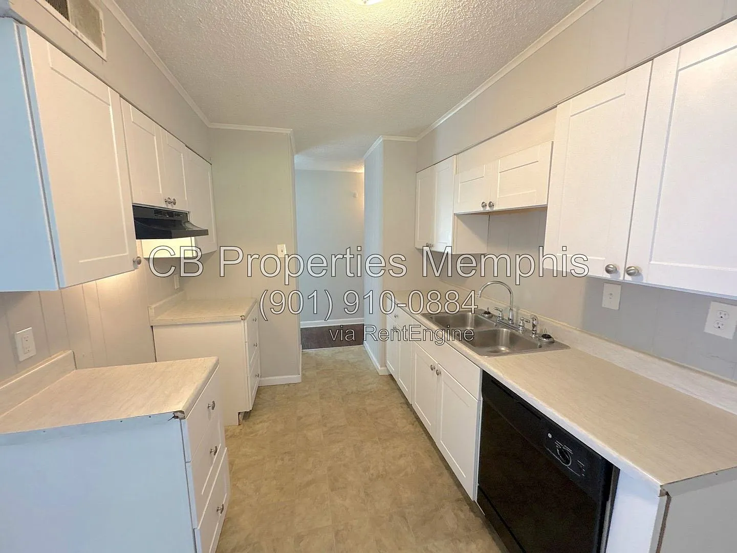 3 bed, 1.5 bath, 1060 sqft, $1,000 — Photo 2