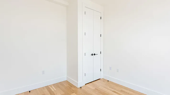 Rented by Nooklyn NYC LLC | media 63