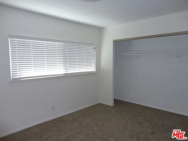 1850 Galway Ln — Photo 17