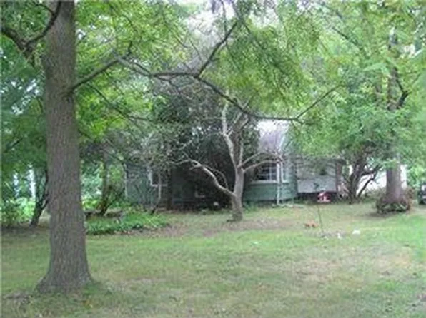 2381 Lockport Olcott Rd, Newfane, NY 14108