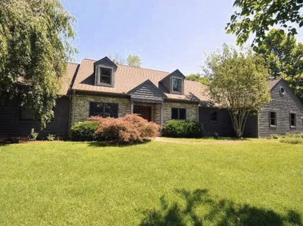 5383 Brushy Fork Rd, Batavia, OH 45103