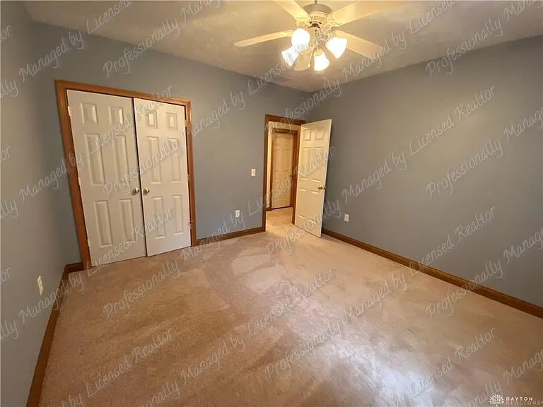 6353 Charlotte Ct — Photo 39