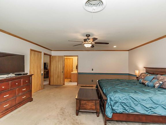 2nd image of 6401 Stoneham Dr