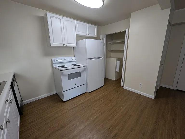 Parkside Apartments in Capitol Hill — Photo 15