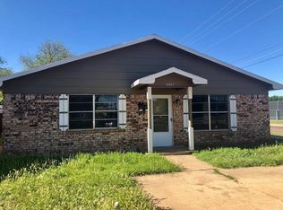 1923 13th St, Lubbock, TX 79401